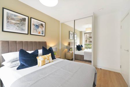 The Oakgate, KT22 7RZ, Surrey - Photo 5