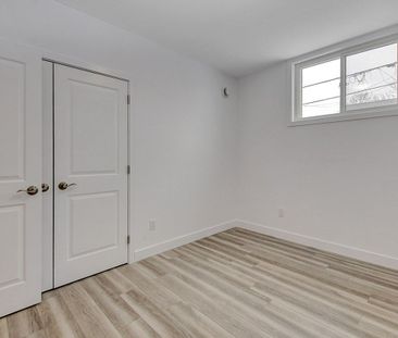 For Lease - 285 B Montfort Street Unit# B, Vanier and Kingsview Par... - Photo 1