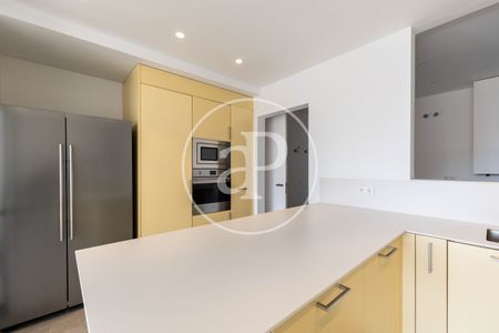 Flat for rent in Turó Park - Photo 4