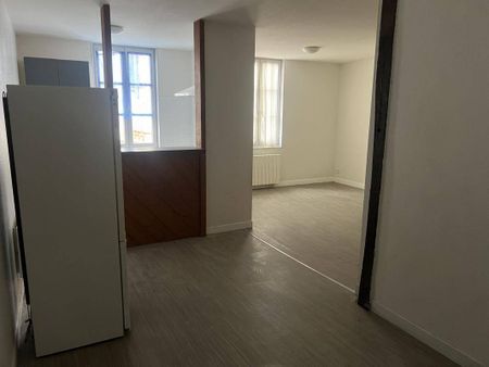 Location appartement t2 50 m² à Villefranche-de-Rouergue (12200) - Photo 2