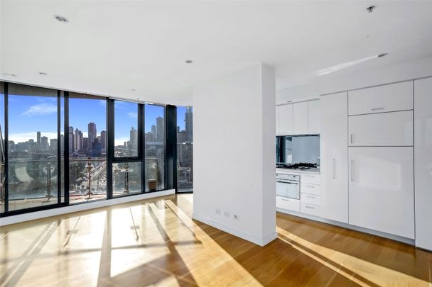 1207/338 Kings Way - Photo 1
