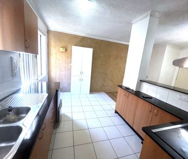 Neat and tidy 2-bedroom unit with air-conditioning - Photo 5