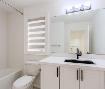 For Lease - 1355 Broderick Street Unit# Upper, Innisfil, Ontario - Photo 1