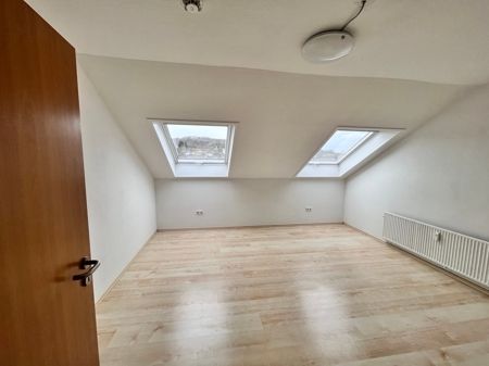 Helle, moderne 2-Zimmer Wohnung im DG eines gepflegten Mehrfamilienhauses in Neuenrade zu vermieten - Foto 2