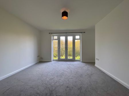 2 bedroom Apartment to let - Photo 2