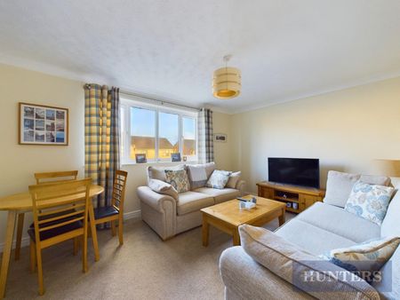 2 bedroom Flat To Let Total Size: 570 SQ FT - Photo 4