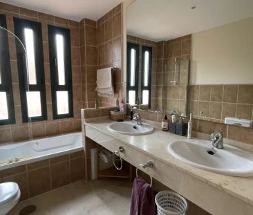 Piso de alquiler en Calle Viena, 47, Golf Bahía - Photo 6