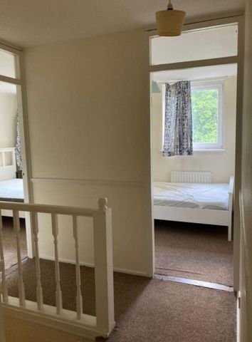 3 bedroom house share to rent - Photo 2