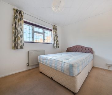 2 bedroom end of terrace house to rent - Photo 5