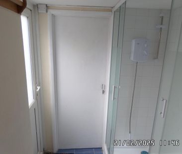 2 bedroom detached house to rent - Photo 6