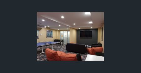 Fully furnished CBD Single Studio Available From 3rd December - Photo 3