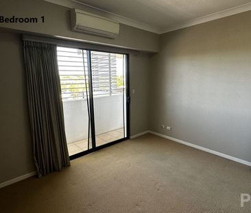 Stylish 3-Bedroom + Study Apartment in the Heart of Chermside - Photo 5