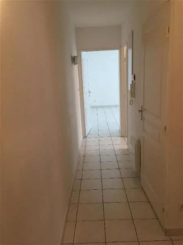 Location appartement 2 pièces - 50.46m² à Tours (37200) - Photo 2