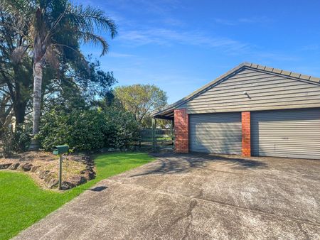 3-Bedroom Home in Sought-After Mountain Creek Location! Available NOW! SHORT TERM LEASE - Photo 3