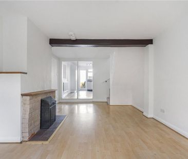 2 bedroom semi-detached house to rent - Photo 5