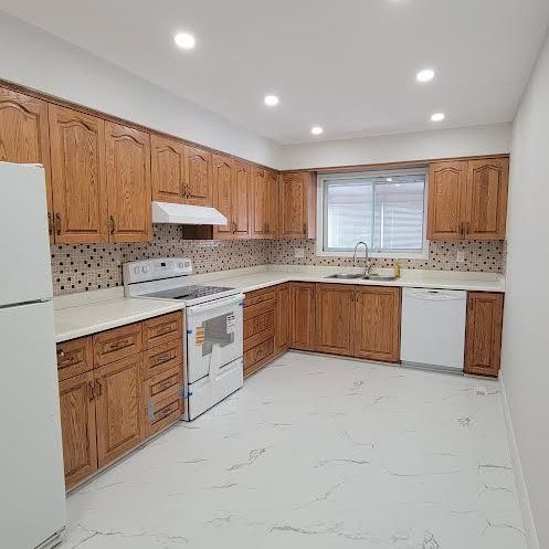 For Lease - 83 Thickson Road, Whitby, Ontario - Photo 1