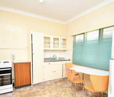 Two Bedroom Unit, Central Mandurah Location! - Photo 4