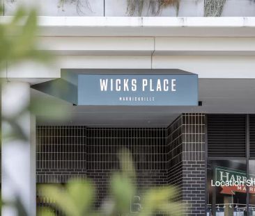 Near-new apartment with design features - Photo 6