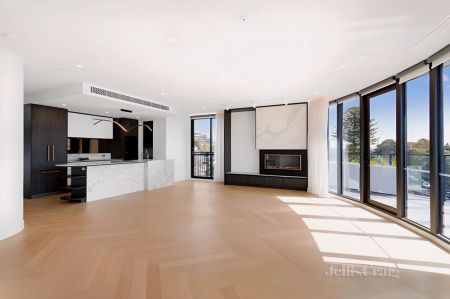 3 Bed, 2 Bath - Photo 5