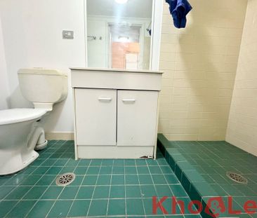 RENOVATED FURNISHED LOFT IN PRIME LOCATION! - Photo 3