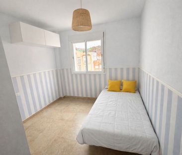 Piso de alquiler en Calle Tejares, Parque Victoria Eugenia - Photo 1