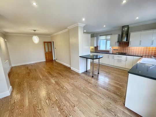 3 bedroom detached house to rent - Photo 1