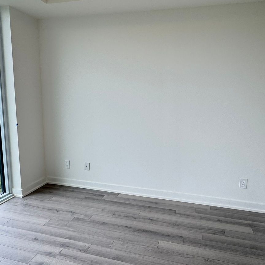 For Lease - 3079 TRAFALGAR Road Unit# 1803, Oakville, Ontario - Photo 1