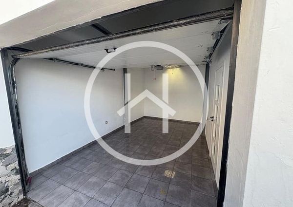 Moderna casita de una planta en Güimar
