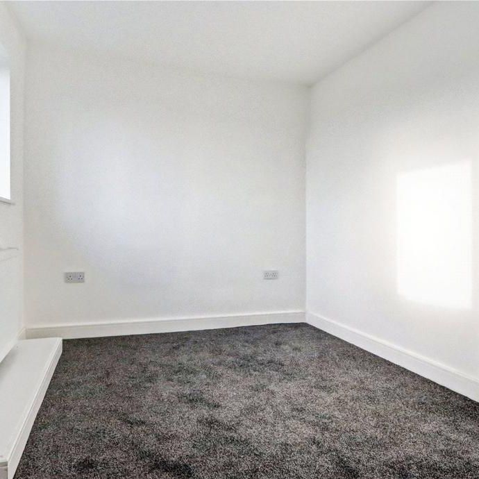 2 bedroom semi-detached house to rent - Photo 1