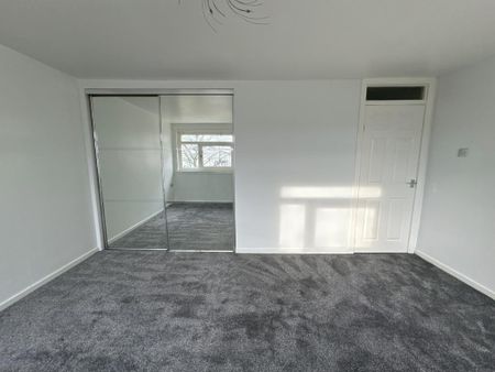2 bedroom maisonette to rent - Photo 4