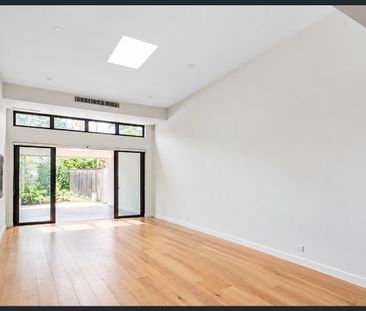 Gorgeous Inner West family home set in a convenient Leichhardt loca... - Photo 2