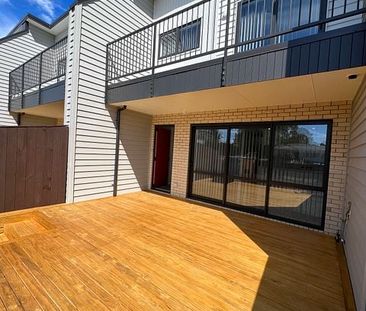 BIGGER THAN AVERAGE TOWNHOUSES - Photo 4