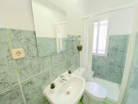 Barriada la Palmilla, Sevilla, Andalusia 41009 - Photo 4