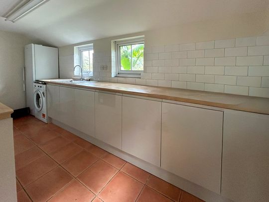 High Street, Trumpington, - Photo 1