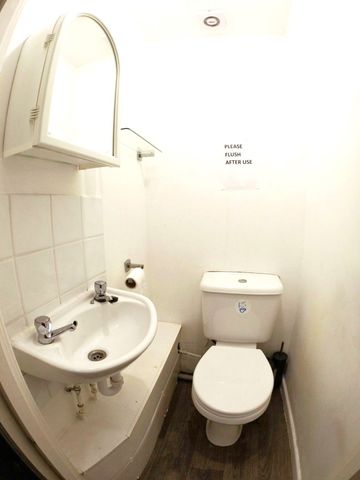 Student Accommodation, 39 Monks Road, Lincoln, Lincolnshire, LN2 5HN - Photo 3