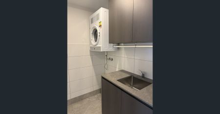 CW2B2B2C/15 Wharf St, Hamilton, Qld 4007 - Photo 2