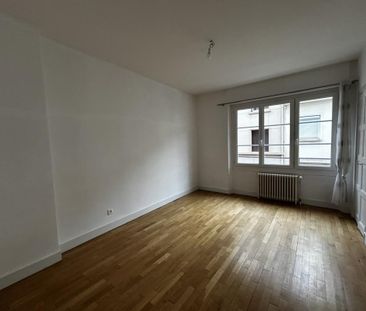 Location Appartement 4 pièces 90m² LE CREUSOT 71200 - Photo 2