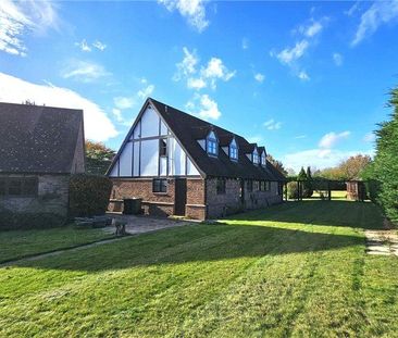 5 bedroom detached house to rent - Photo 2