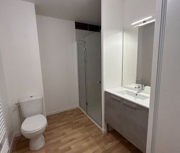 Location Appartement 2 pièces 43m² - Photo 4