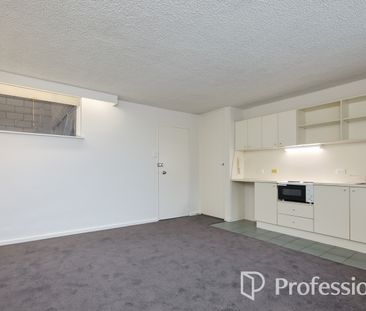 18/92 Grey Street, St Kilda VIC 3182 - Studio For Rent | Domain - Photo 2