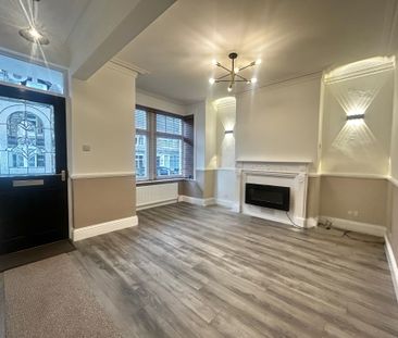 Grange Avenue, Harrogate - Photo 1