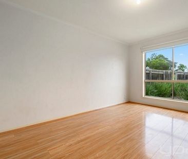 Neat, Low-Maintenance Living in a Convenient Location - Photo 3