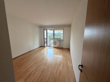 CENTRAL AND HIGH-QUALITY - Photo 2