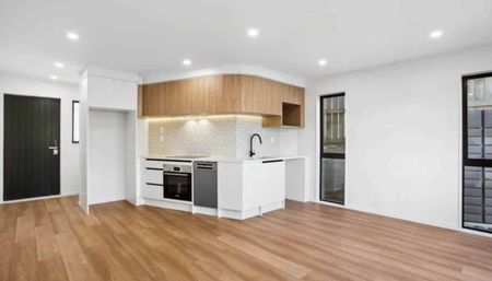 Brand New 1-Bedroom + Study Townhouse - Photo 3