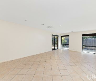 15 Saltbush Street, Harrison ACT, Belconnen - Photo 6