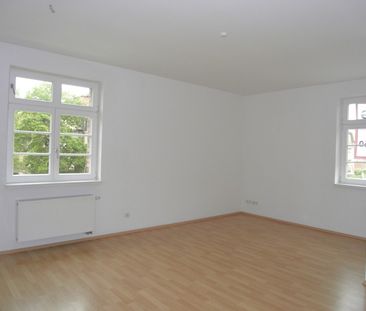 Sanierte 2-Zimmer-Wohnung mit Balkon! - Foto 1