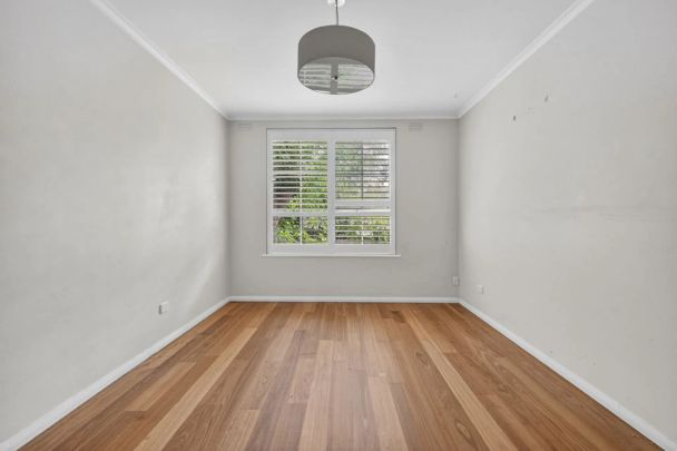 Modern Two‑Bedroom Living in Prime Malvern East - Photo 1