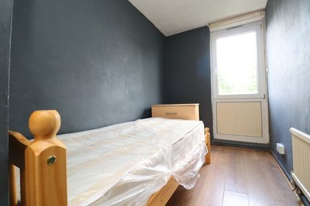 Room in a Shared Flat, Dethick Court, E3 - Photo 2