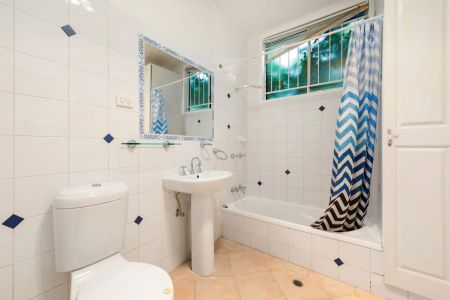 Spacious Family Home with City Views in Prime Coorparoo Location - Photo 5