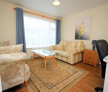 4 bedroom terraced house to rent - Photo 1